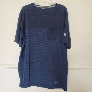 The North Face Men's M Crag Crew FlashDry W/ Pocket Short‎ Sleeve Blue Stripes